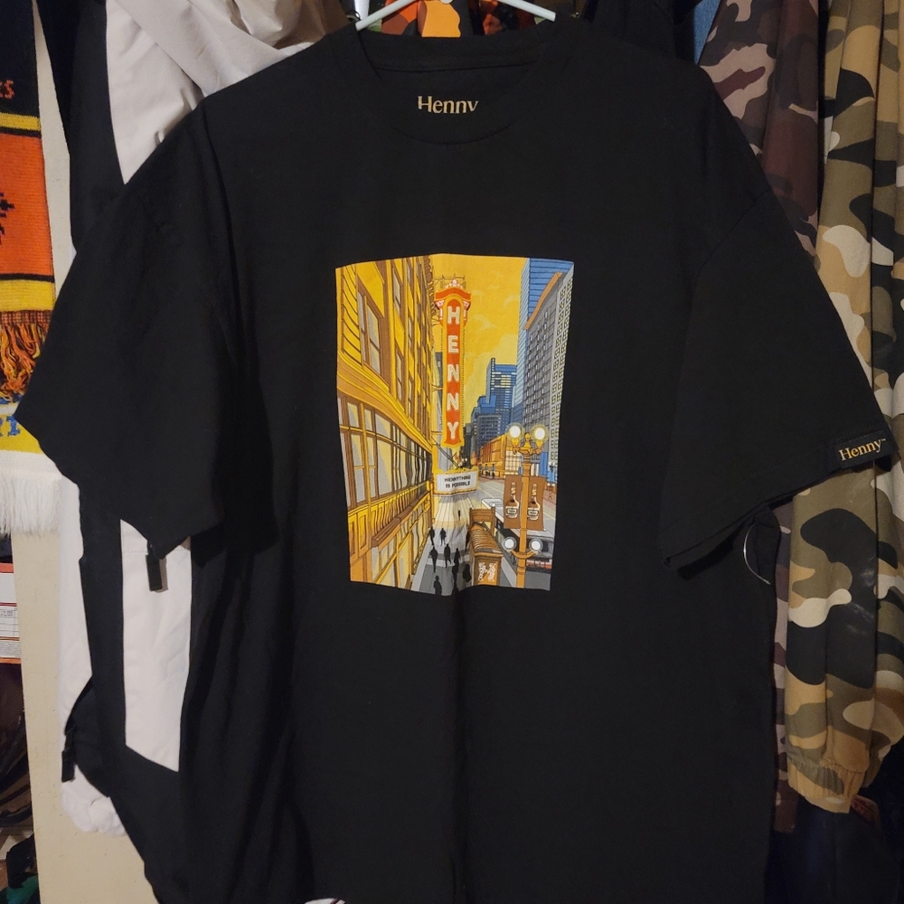 Henny Black Graphic Tee - Short Sleeve